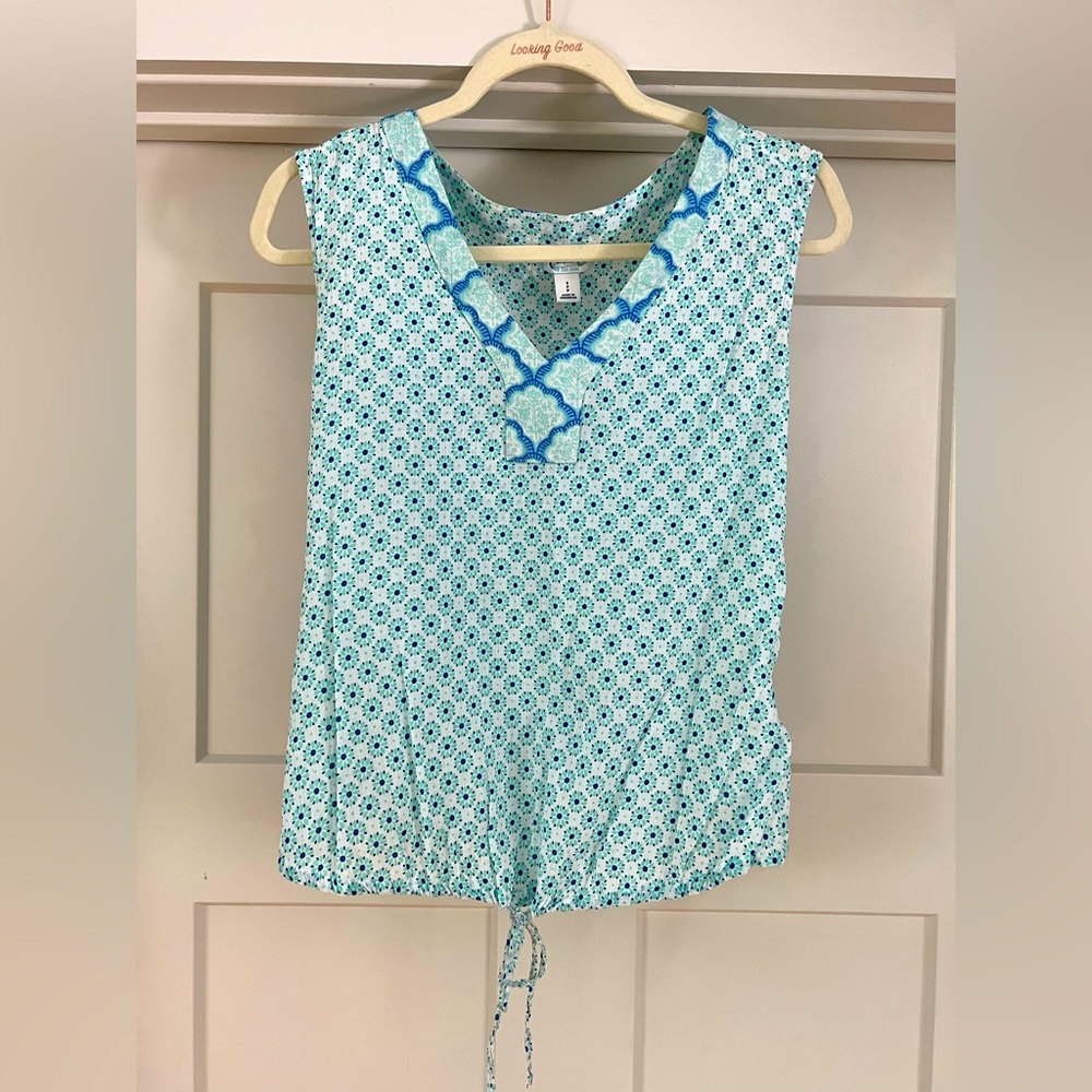 Old Navy, size Small, white and teal tank top.